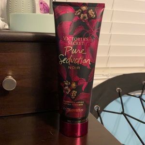 🌟Pure Seduction Noir Lotion WILL TAKE ANY OFFER🌟